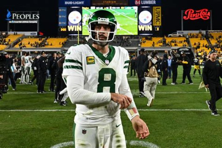 Aaron Rodgers: A Glimpse into His Dating Life