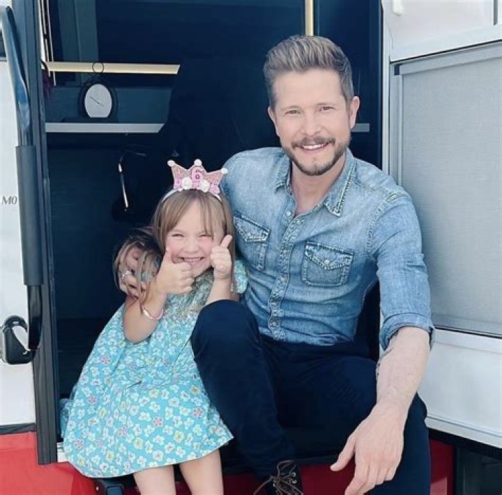 Discovering the Life of Matt Czuchry's Wife: A Journey of Love and Partnership