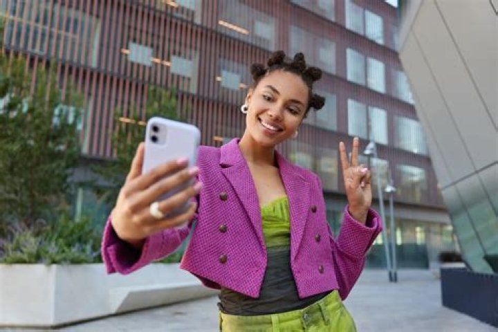 Eroke: The Enigmatic Journey of an Influencer