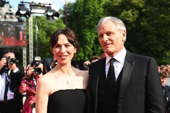 Unraveling the Mystery: Who is Viggo Mortensen's Partner?