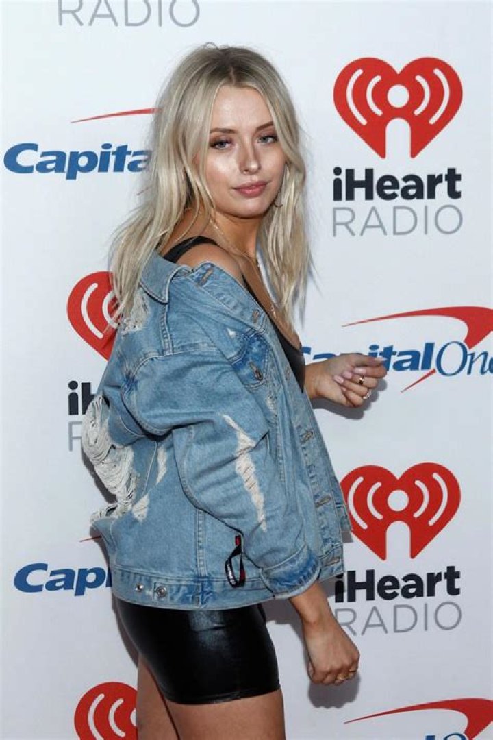 Unveiling the Enigma: Corinna Kopf Nudes and More