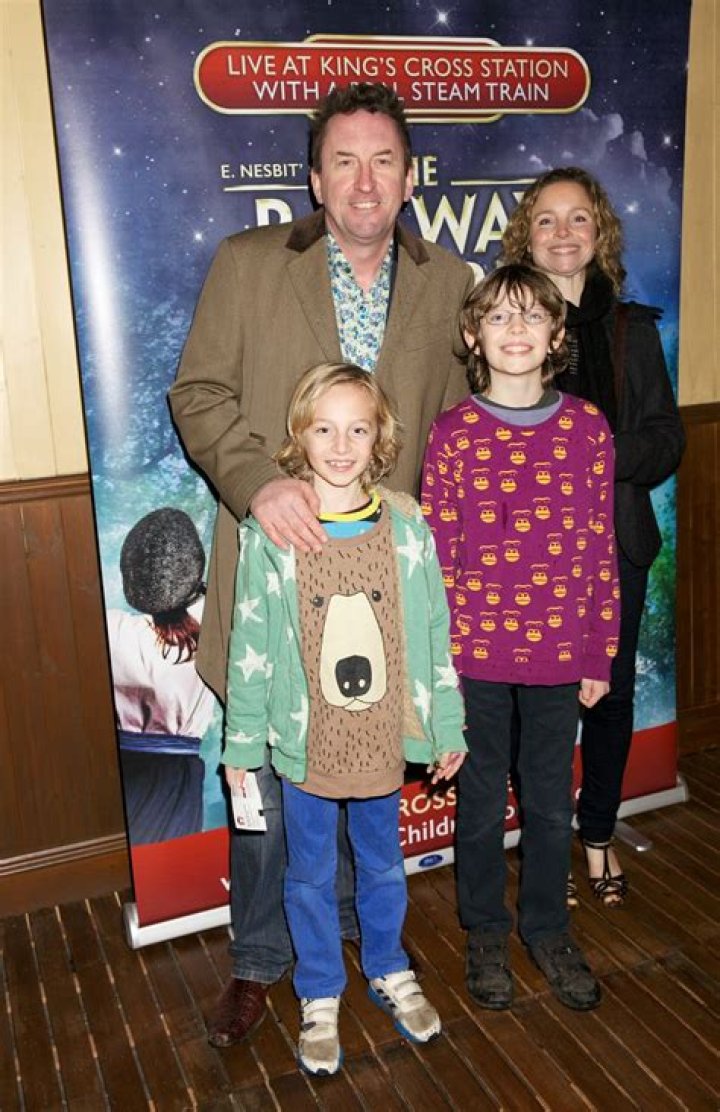 Unveiling the Life of Lee Mack's Wife Tara: A Journey Beyond Fame